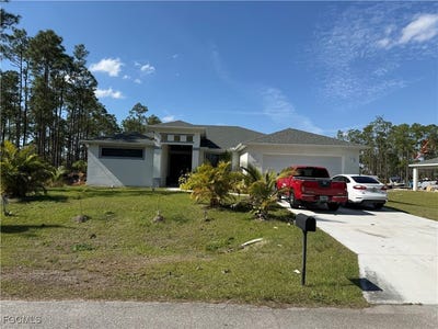 /international/us/1407-eighth-avenue-lehigh-acres-fl-110105086196/