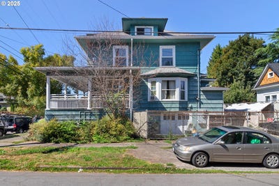 /international/us/2953-ne-glisan-st-portland-or-110098749975/
