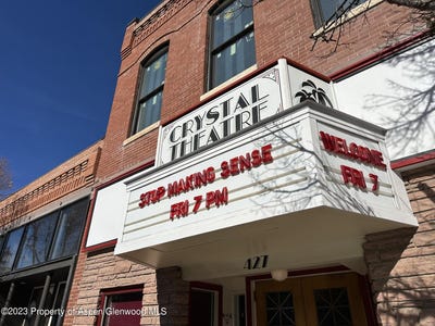 /international/us/427-main-street-carbondale-co-110088336025/