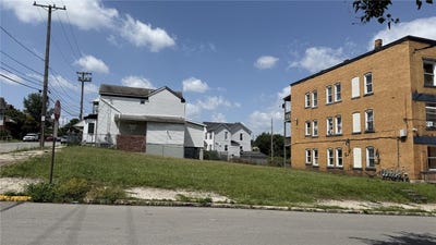 /international/us/e-16th-homestead-pa-110109190287/