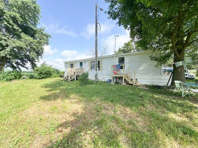 /international/us/25143-435th-st-pittsfield-il-110100920499/