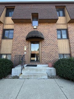/international/us/1010-arlene-court-bloomington-il-110120757172/