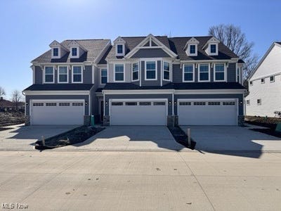 /international/us/724-harbour-town-court-avon-lake-oh-110098274768/