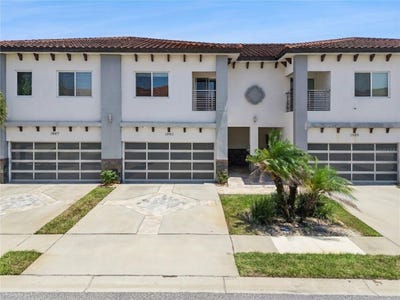 /international/us/1993-greenbriar-terrace-davenport-fl-110119642707/