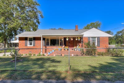 /international/us/239-hickory-street-gloverville-sc-110095149313/?lang=en