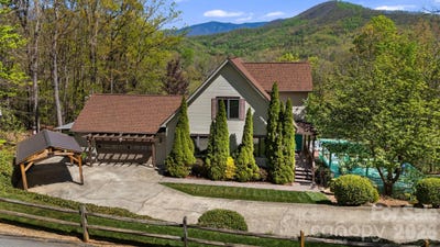 /international/us/144-hilltop-road-black-mountain-nc-110107513758/