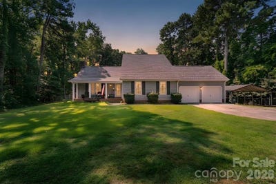 /international/us/302-nottingham-way-wadesboro-nc-110119582934/
