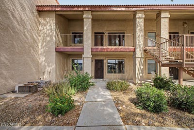 /international/us/1440-n-idaho-road-apache-junction-az-110107845289/