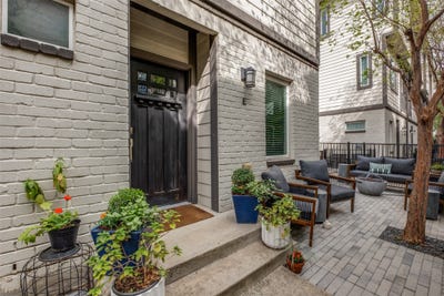 /international/us/5924-hudson-street-dallas-tx-110106757763/