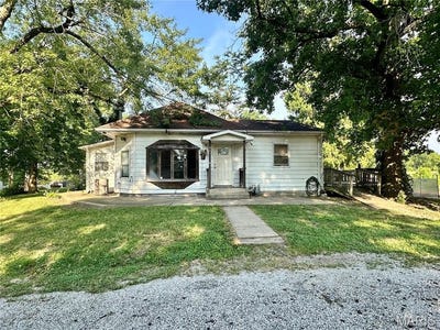 /international/us/4903-columbia-street-alton-il-110101438152/?lang=en