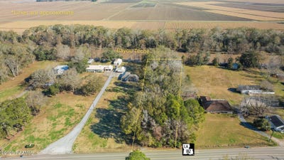 /international/us/19500-highway-182-jeanerette-la-110105962166/