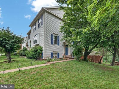 /international/us/5700-mason-bluff-drive-burke-va-110108362139/