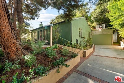 /international/us/2431-greenvalley-rd-los-angeles-ca-110095679432/