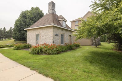 /international/us/2912-n-university-dr-waukesha-wi-110101294708/?lang=zh-cn