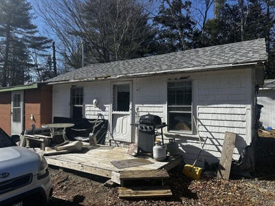 /international/us/113-fenwick-road-belmont-me-110099121439/