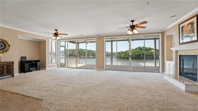 /international/us/895-summer-place-drive-camdenton-mo-110100676415/