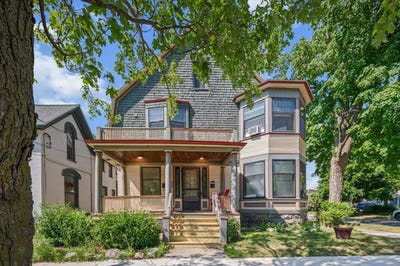 /international/us/335-crescent-street-ne-grand-rapids-mi-110101119826/