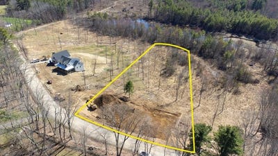 /international/us/51-locust-street-south-hampton-nh-110107476720/