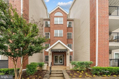 /international/us/3309-wyndham-circle-alexandria-va-110108301816/