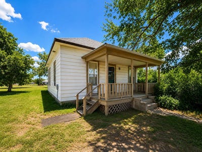 /international/us/107-s-missouri-st-kanopolis-ks-110109528938/