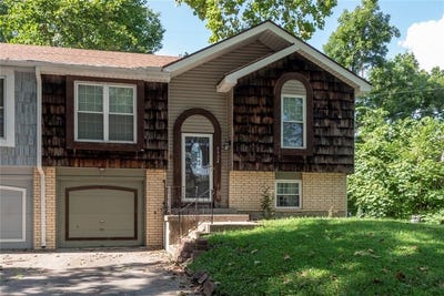 /international/us/5924-nw-creekview-drive-parkville-mo-110101298713/
