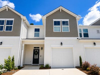 /international/us/9060-laurel-bay-lane-leland-nc-110108179510/