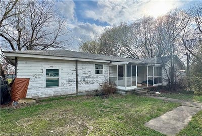 /international/us/102-nw-2nd-st-muldrow-ok-110106240801/