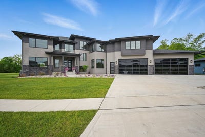 /international/us/1004-nw-hugg-drive-polk-city-ia-110099865799/?lang=en