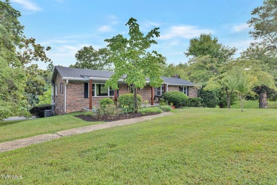 /international/us/902-ringdove-lane-greeneville-tn-110101245910/