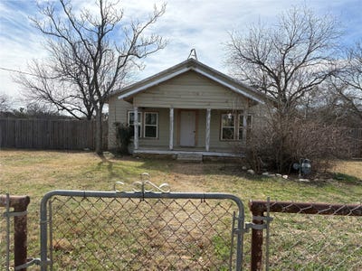 /international/us/616-breckenridge-highway-ranger-tx-110105852545/