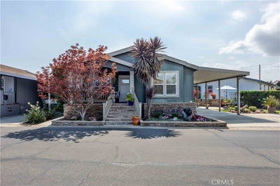 /international/us/10681-oak-street-los-alamitos-ca-110109257496/