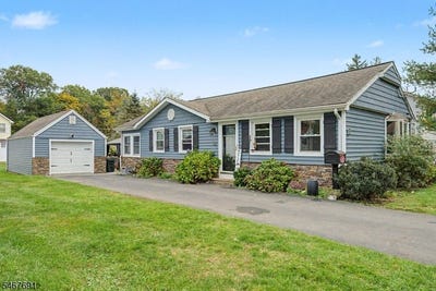 /international/us/8-yale-st-mount-olive-twp-nj-110120616455/