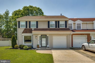 /international/us/255-burnamwood-drive-mount-laurel-nj-110108167976/