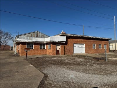 /international/us/1708-w-5th-street-coffeyville-ks-110106317685/