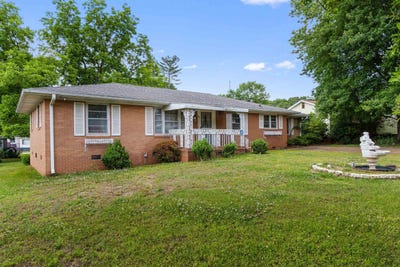 /international/us/105-ash-avenue-lyman-sc-110107939739/