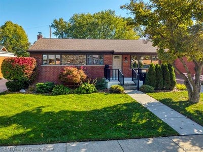 /international/us/28216-lorraine-avenue-warren-mi-110120555049/