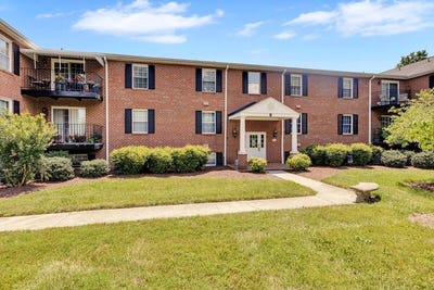 /international/us/3531-peters-creek-rd-nw-roanoke-va-110100816278/