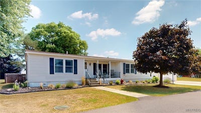 /international/us/313-applewood-drive-lockport-town-ny-110101264660/