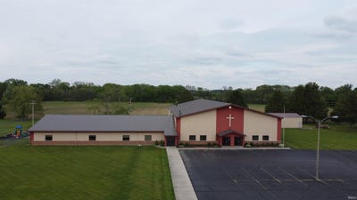 /international/us/1621-s-350-e-bluffton-in-110102823315/