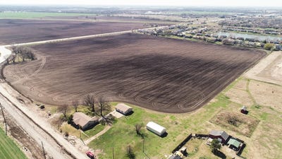 /international/us/7945-n-seneca-st-valley-center-ks-110106802853/