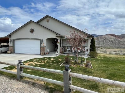 /international/us/515-homestead-trail-challis-id-110107723534/