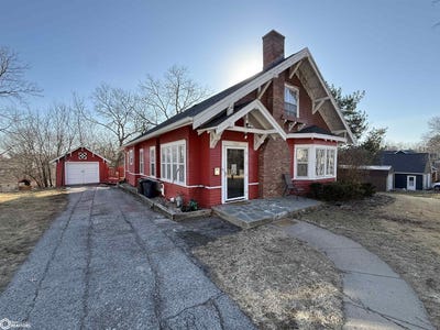 /international/us/1301-baldwin-street-harlan-ia-110105736745/