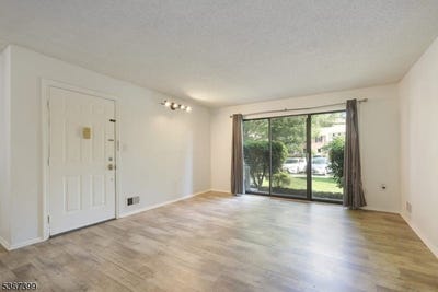 /international/us/136-woodward-ln-bernards-twp-nj-110100455724/