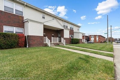 /international/us/3387-ewald-circle-detroit-mi-110106676414/