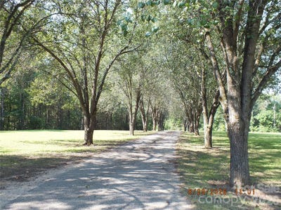 /international/us/1532-pinckney-road-chester-sc-110109619758/