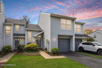 /international/us/119-malibu-drive-eatontown-nj-110107516342/
