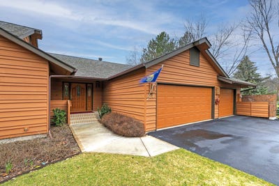 /international/us/21-brookside-missoula-mt-110106977663/