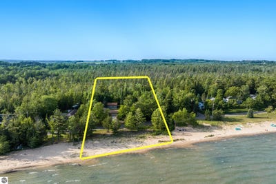 /international/us/3846-3842-lee-point-road-suttons-bay-mi-110100512971/