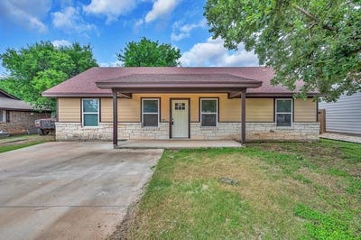 /international/us/210-n-harrison-street-mcgregor-tx-110100922468/