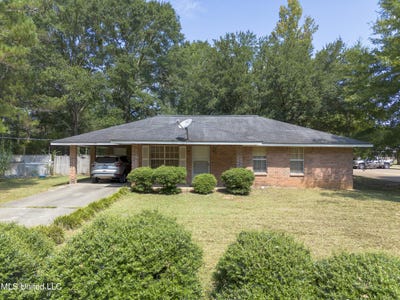 /international/us/209-11th-street-mount-olive-ms-110101857450/